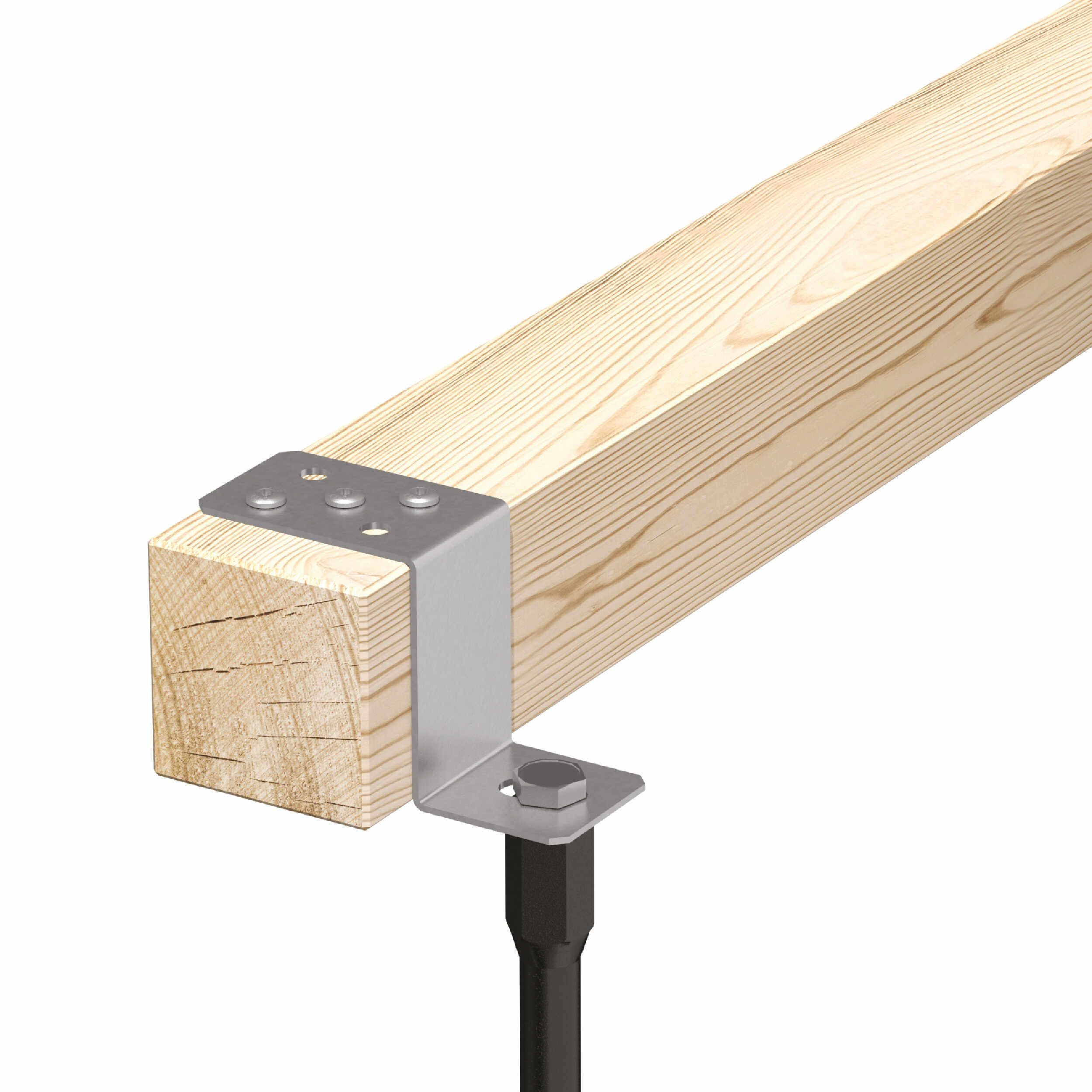 Kątownik KRS 3, typu Z, 91x90x60x2,5 mm, w montażu.